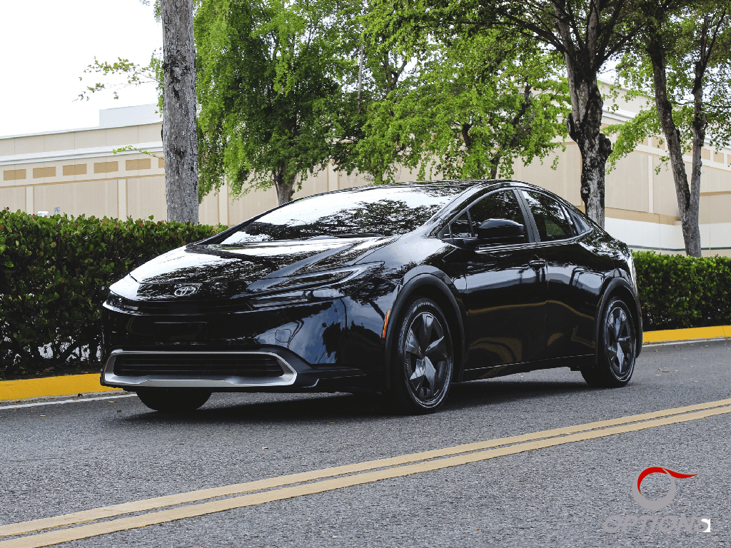 2023 Toyota Prius Prime SE's photo