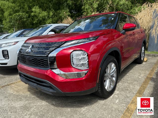 Mitsubishi Outlander ES 2023