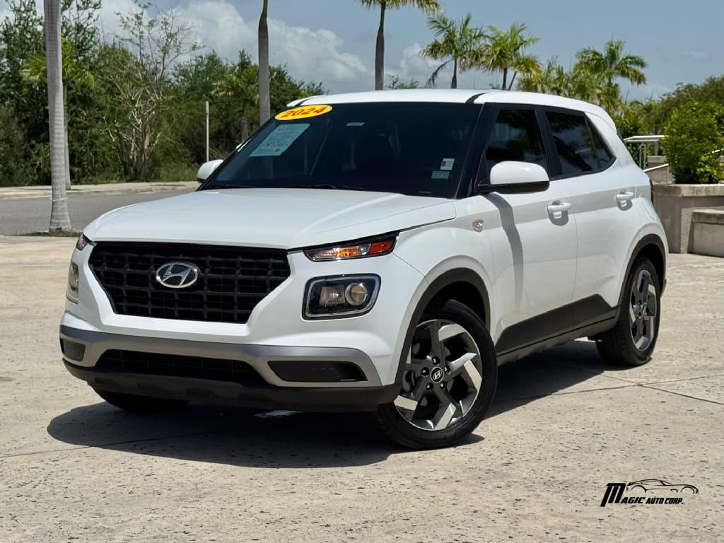 2024 Hyundai Venue SE's photo