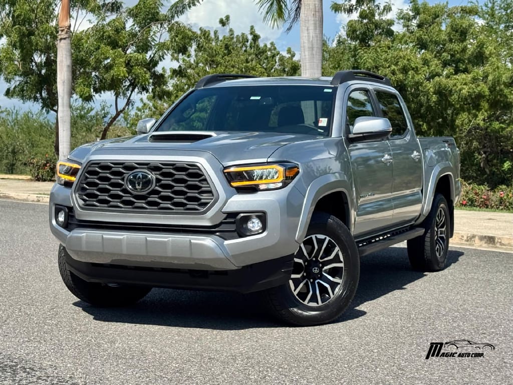 2023 Toyota Tacoma TRD Sport's photo