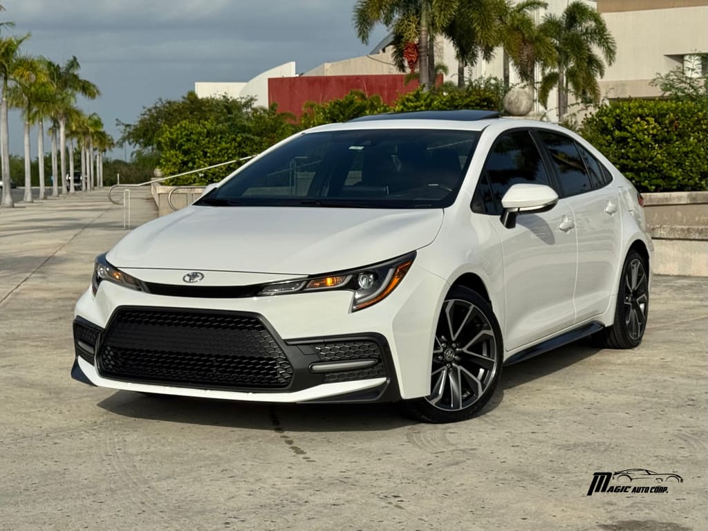 2021 Toyota Corolla SE's photo