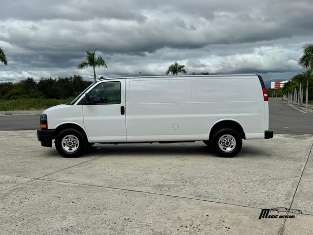GMC SAVANA LS 2500 2023