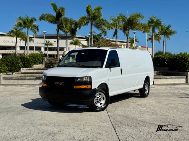 GMC Savana LS 2500 2023