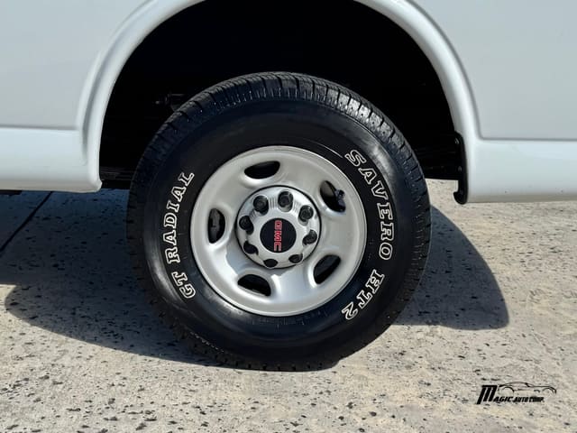 GMC Savana LS 2500 2023