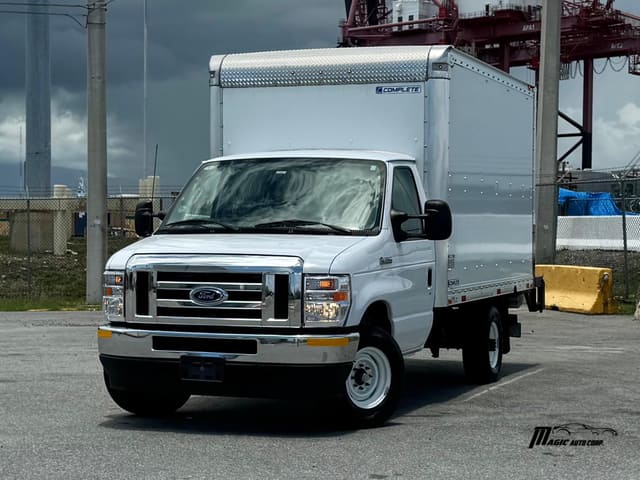 Ford E-350 Lift Gate 2024