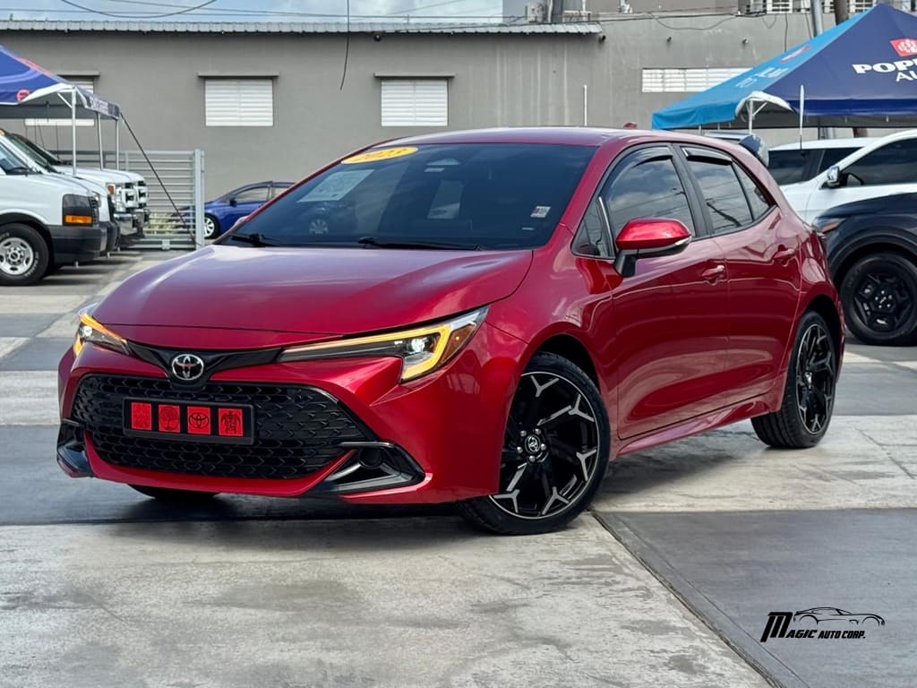 2023 Toyota Corolla Hatchback SE