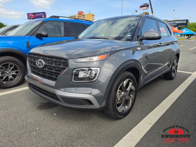 2025 Hyundai Venue SE