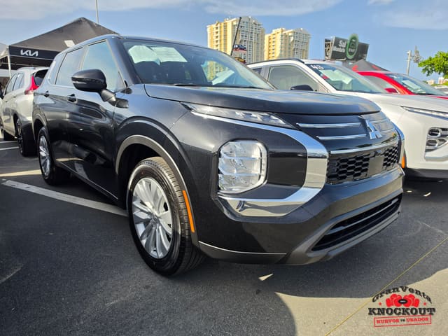 2026 Mitsubishi Outlander ES