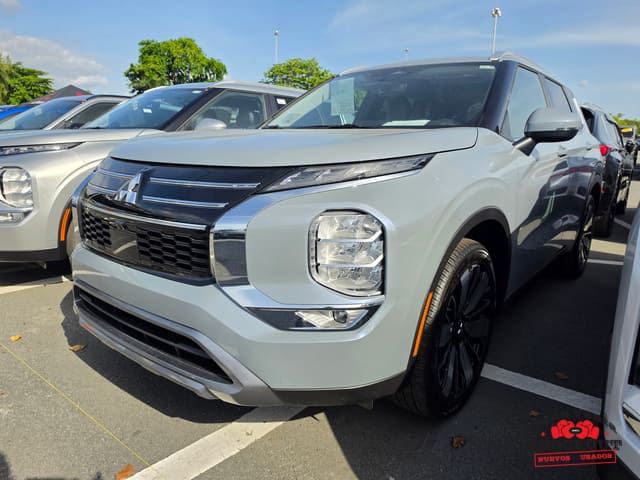 2026 Mitsubishi Outlander SE