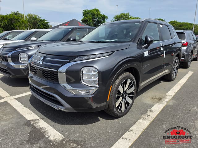 2026 Mitsubishi Outlander SE