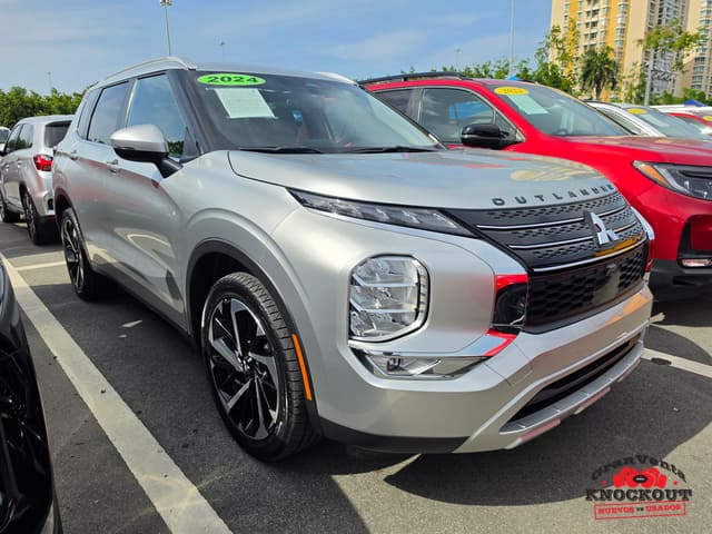 2024 Mitsubishi Outlander SE
