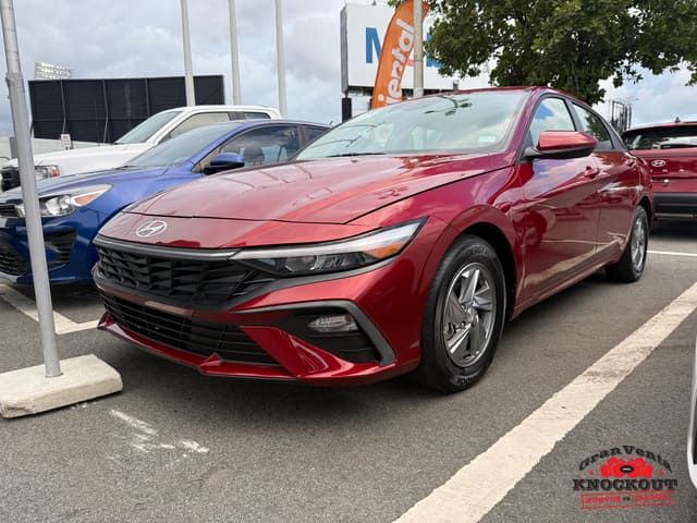 2024 Hyundai Elantra SE