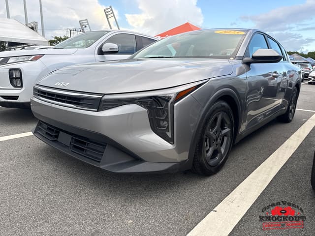 2025 Kia K4 LX