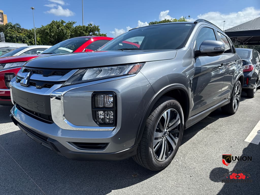 2025 Mitsubishi Outlander Sport 2.0 SE AWC CVT's photo