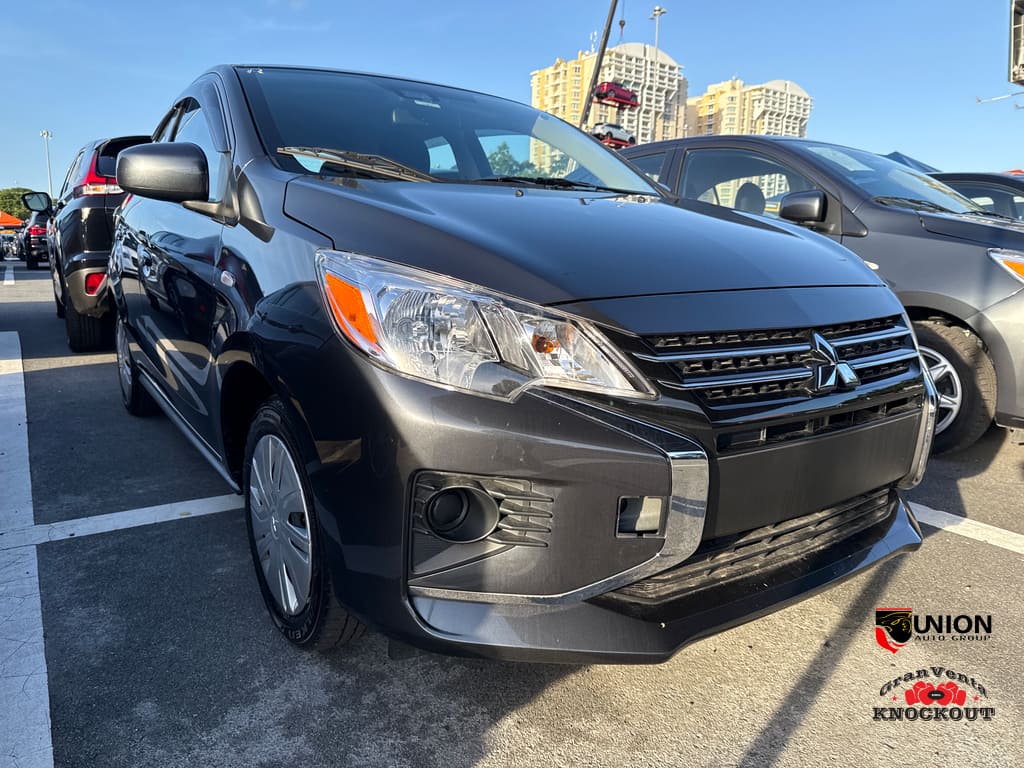 2024 Mitsubishi Mirage ES's photo