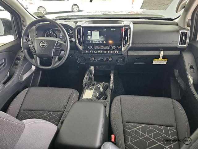 Nissan Frontier SV 4X2 2026