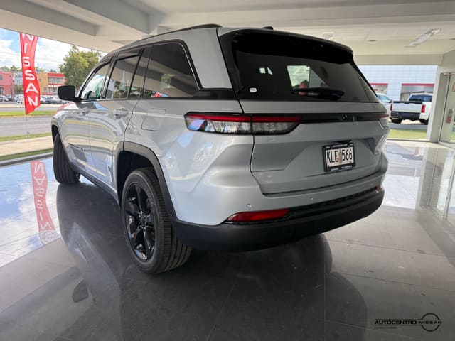 Jeep Grand Cherokee Altitude 2024