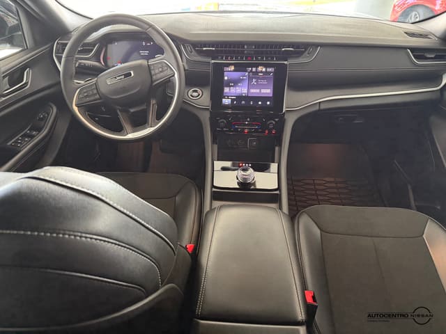 Jeep Grand Cherokee Altitude 2024