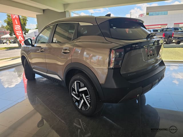 Nissan Kicks SV 2026