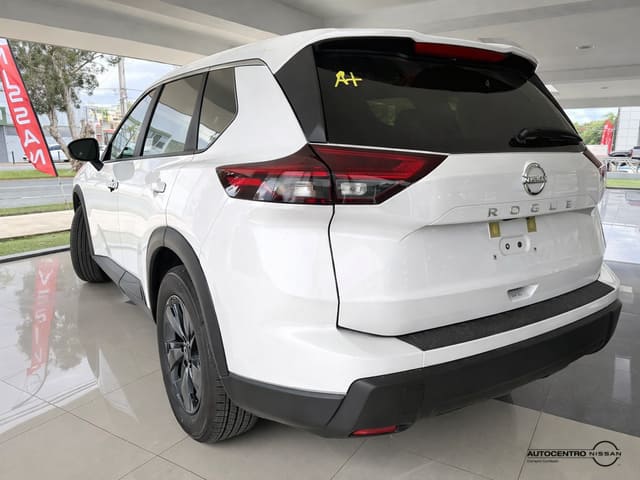 Nissan Rogue SV FWD 2026