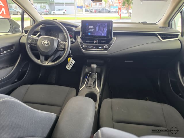 Toyota Corolla LE 2025