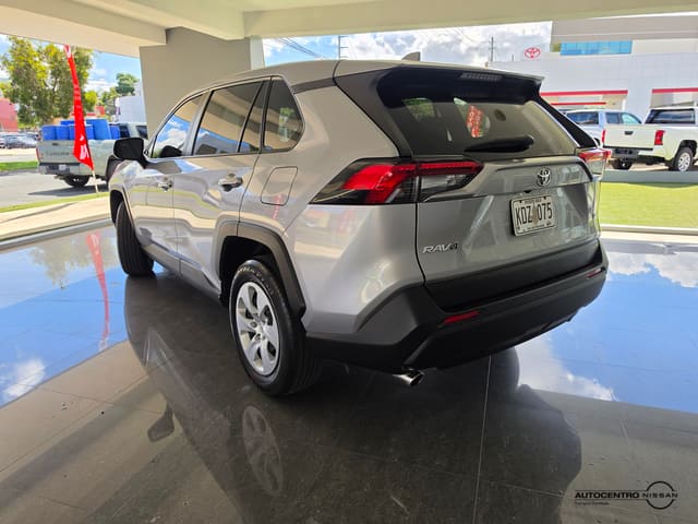 Toyota RAV4 LE 2023