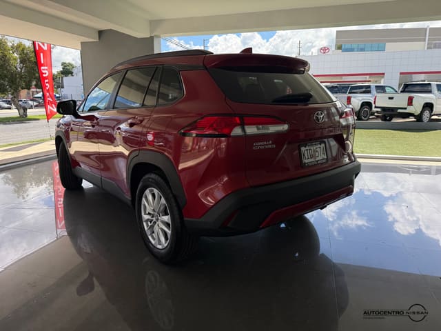 Toyota Corolla Cross LE 2024