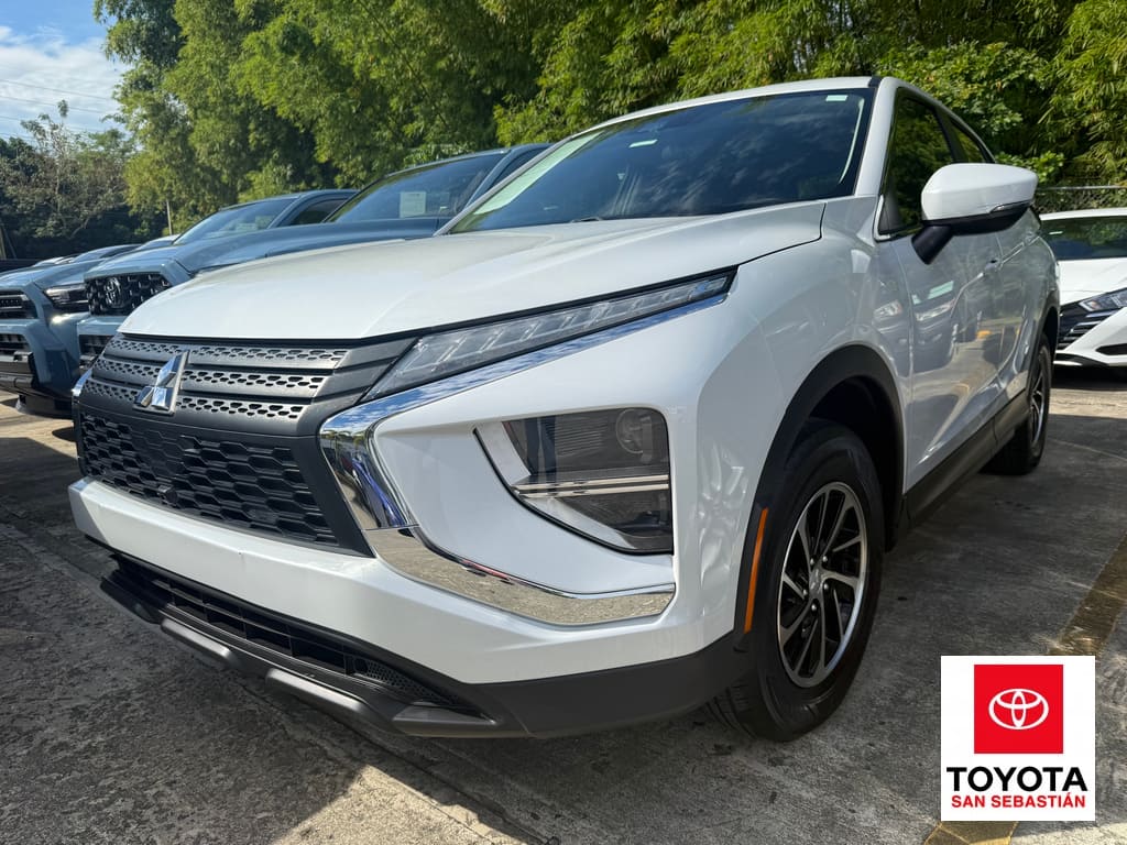 2024 Mitsubishi Eclipse Cross ES's photo