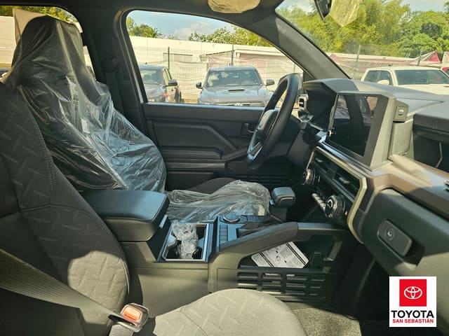 Toyota Tacoma 2WD SR5 2026