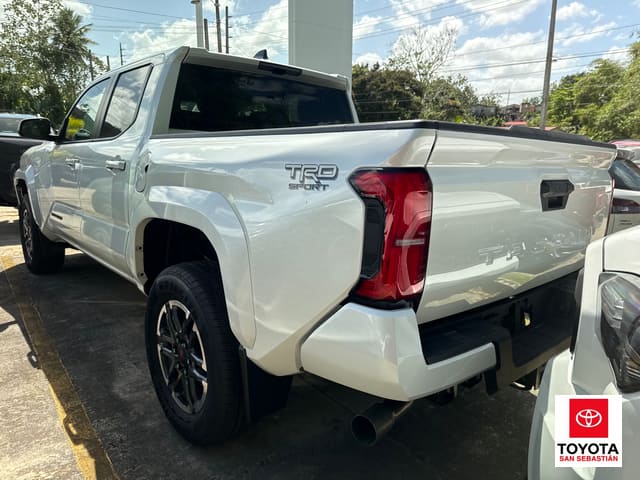 Toyota Tacoma 2WD SR5 2026