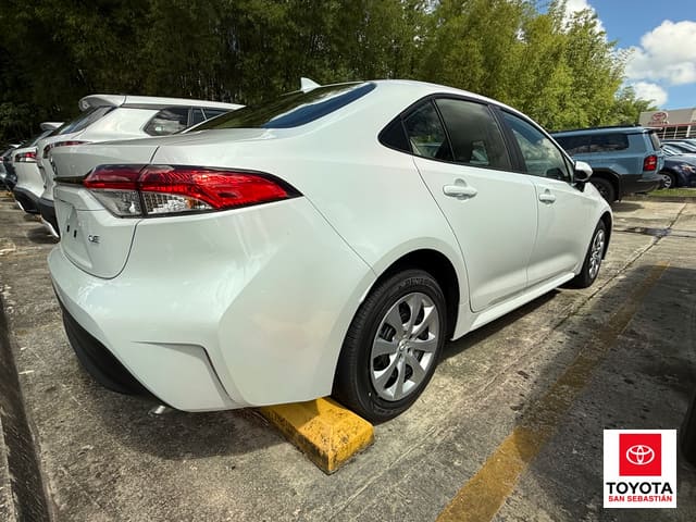 Toyota Corolla LE 2026