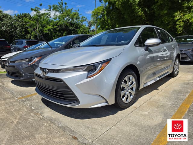 Toyota Corolla LE 2026
