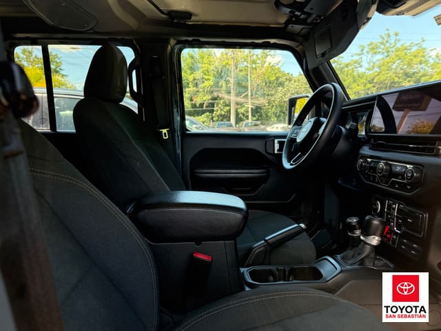 Jeep Wrangler Willys 2024
