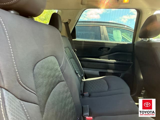 Nissan Pathfinder S 2024