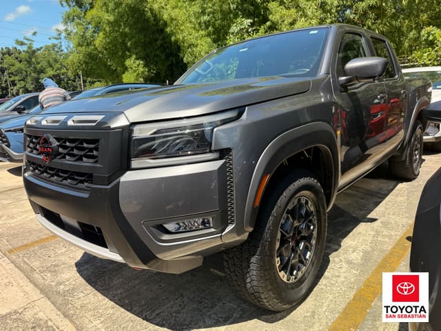 Nissan Frontier PRO-4X 2025