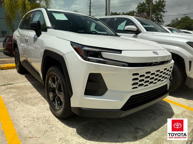 Toyota RAV4 LE 2026