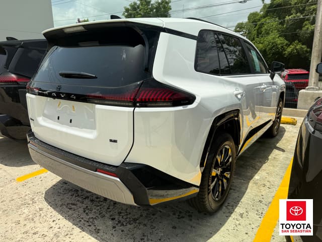 Toyota RAV4 SE 2026