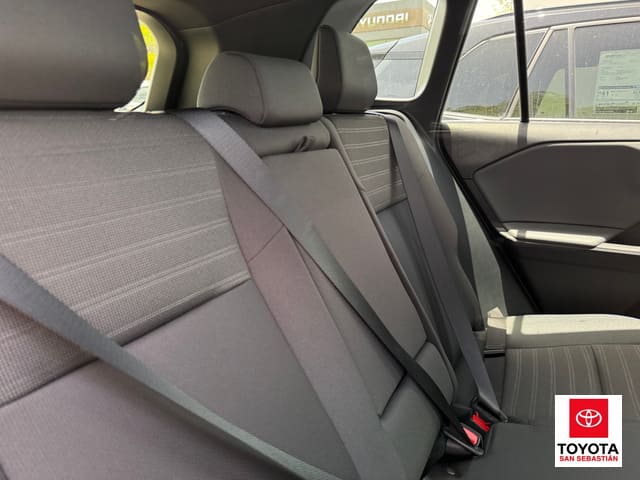 Toyota RAV4 XLE Premium 2026