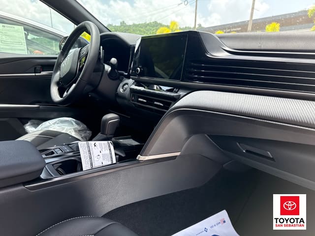 Toyota Camry SE 2026