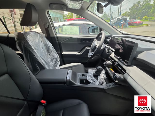Toyota RAV4 XLE Premium 2026