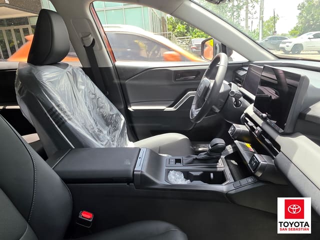 Toyota RAV4 XLE Premium 2026