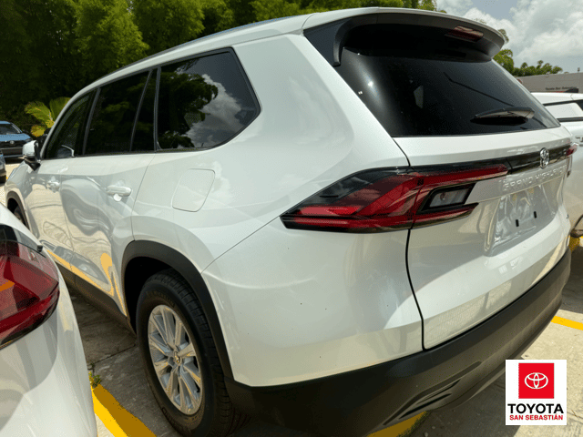 Toyota Grand Highlander XLE 2026