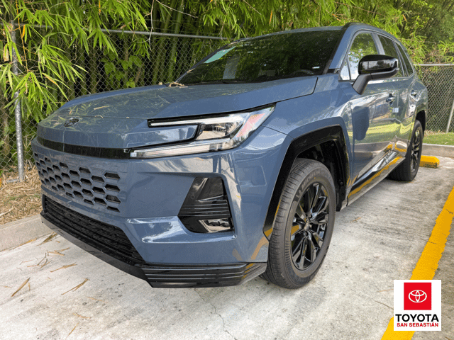 Toyota RAV4 SE 2026