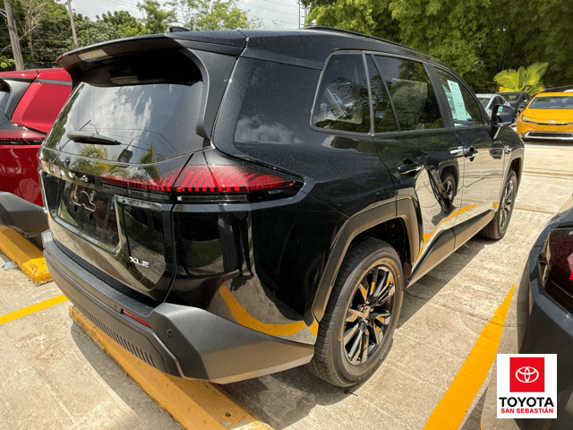 Toyota RAV4 XLE Premium 2026