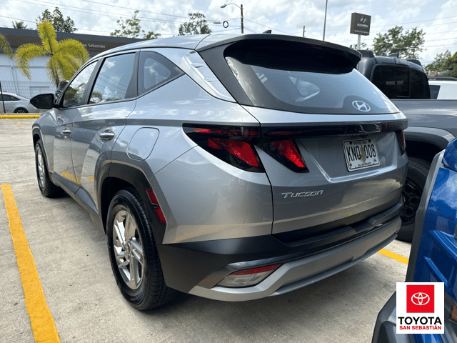 Hyundai Tucson SE 2025