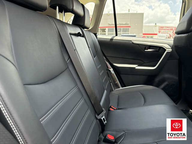 Toyota RAV4 XLE Premium 2023