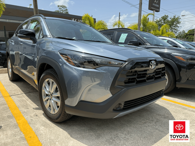 Toyota Corolla Cross LE 2026