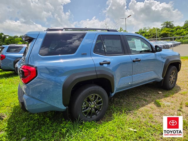 Toyota 4Runner SR5 2026