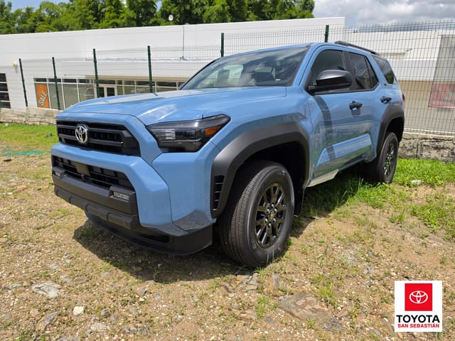 Toyota 4Runner SR5 2026