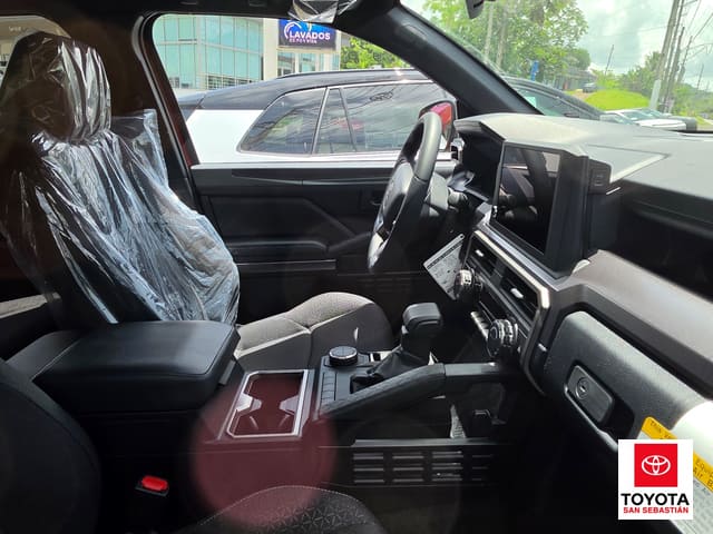 Toyota 4Runner SR5 2026